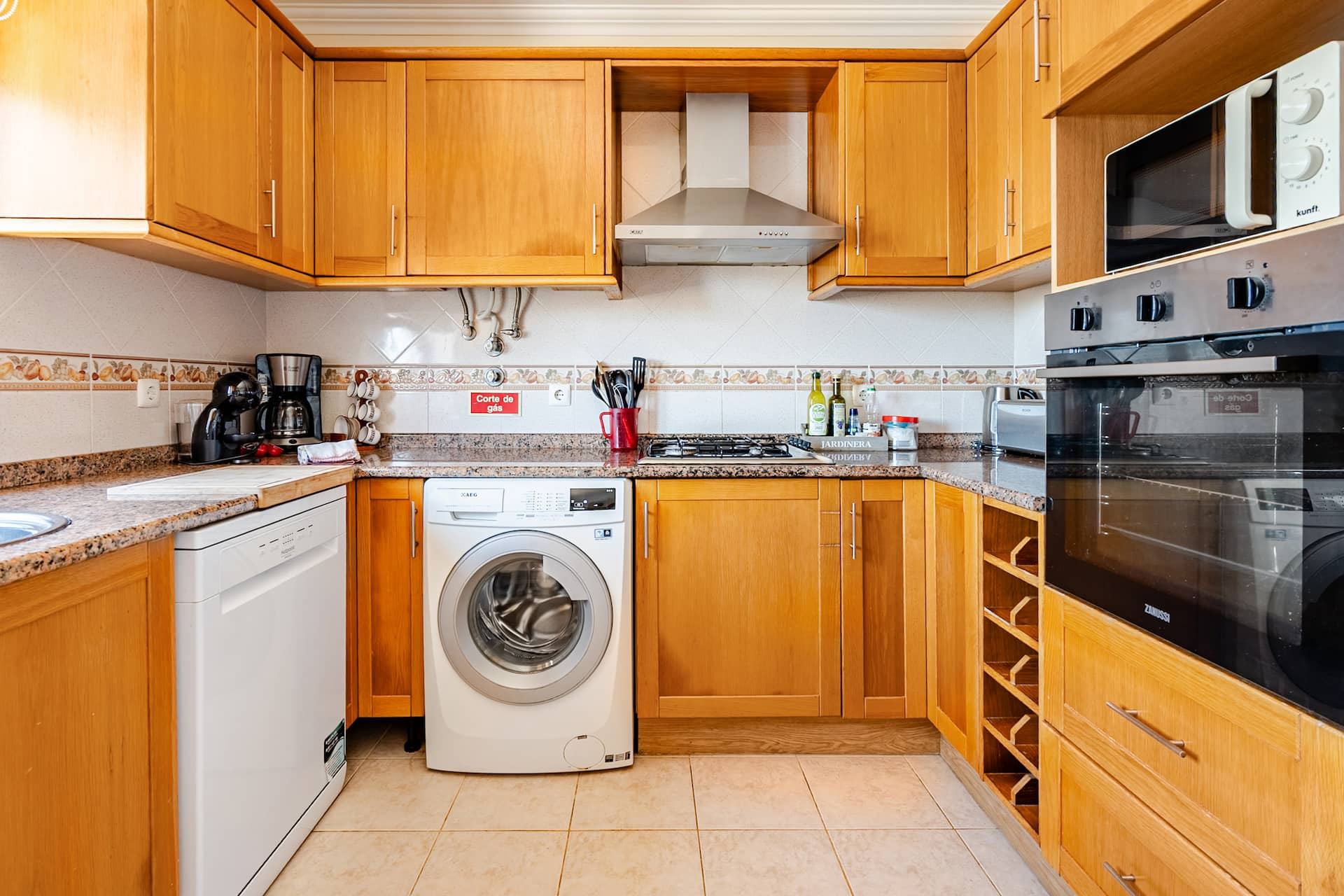SurfPeniche Ocean View — fully equipped kitchen in Peniche