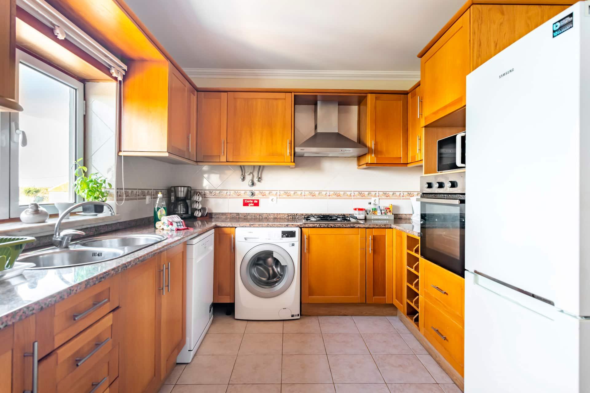 SurfPeniche Ocean View — fully equipped kitchen in Peniche