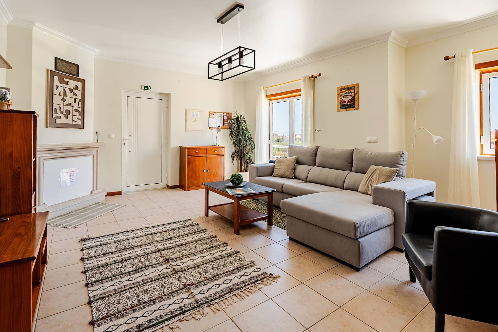 SurfPeniche Ocean View — living room in Peniche